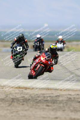 media/May-25-2025-Lets Ride (Sun) [[0ff033e448]]/B Group/1120am (Grapevine)/